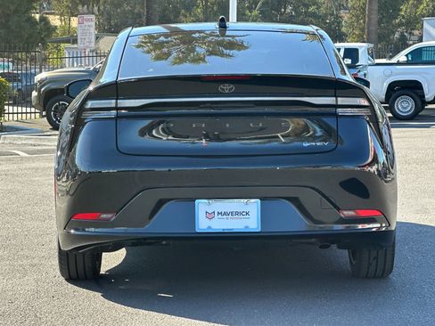 New 2026 Toyota Prius Plug-In Hybrid image 4