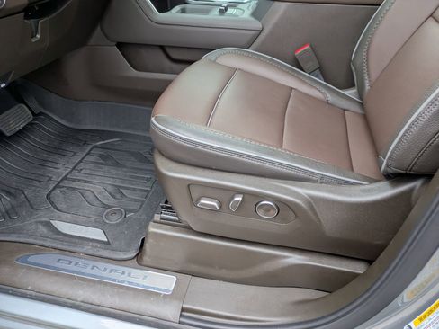 Used 2026 GMC Sierra 2500 Denali w/ Denali Reserve Package image 13