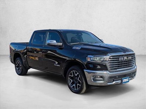 Used 2025 RAM 1500 Laramie image 3