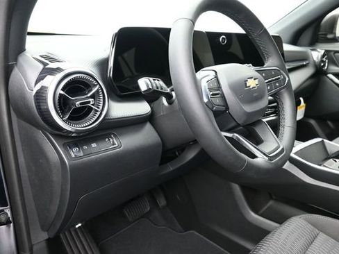 New 2026 Chevrolet Equinox LT FWD image 19