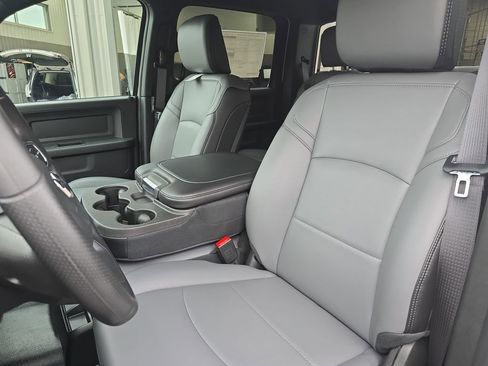 New 2025 RAM 2500 Tradesman w/ Chrome Appearance Group AWD/4WD image 15