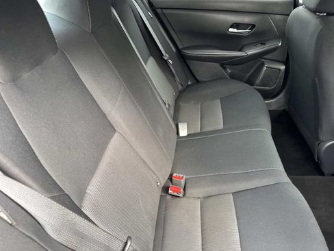 Used 2023 Nissan Sentra SV FWD image 32