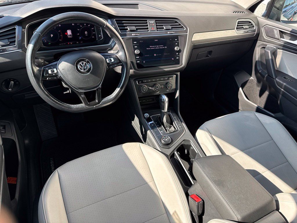 Used 2019 Volkswagen Tiguan SEL AWD/4WD image 16