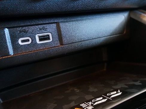 Used 2026 Chevrolet Colorado ZR2 w/ Technology Package image 19