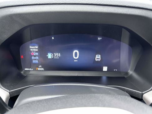 Used 2026 Ford Explorer Active AWD/4WD image 19