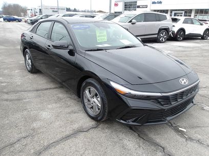 Certified 2025 Hyundai Elantra SE