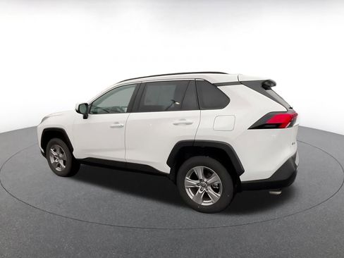 Used 2025 Toyota RAV4 XLE image 10