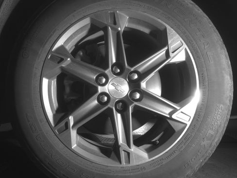 Used 2025 Chevrolet Blazer LT FWD image 12