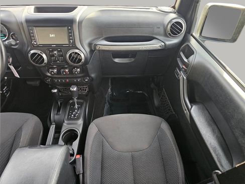 Used 2017 Jeep Wrangler Unlimited Sport image 5