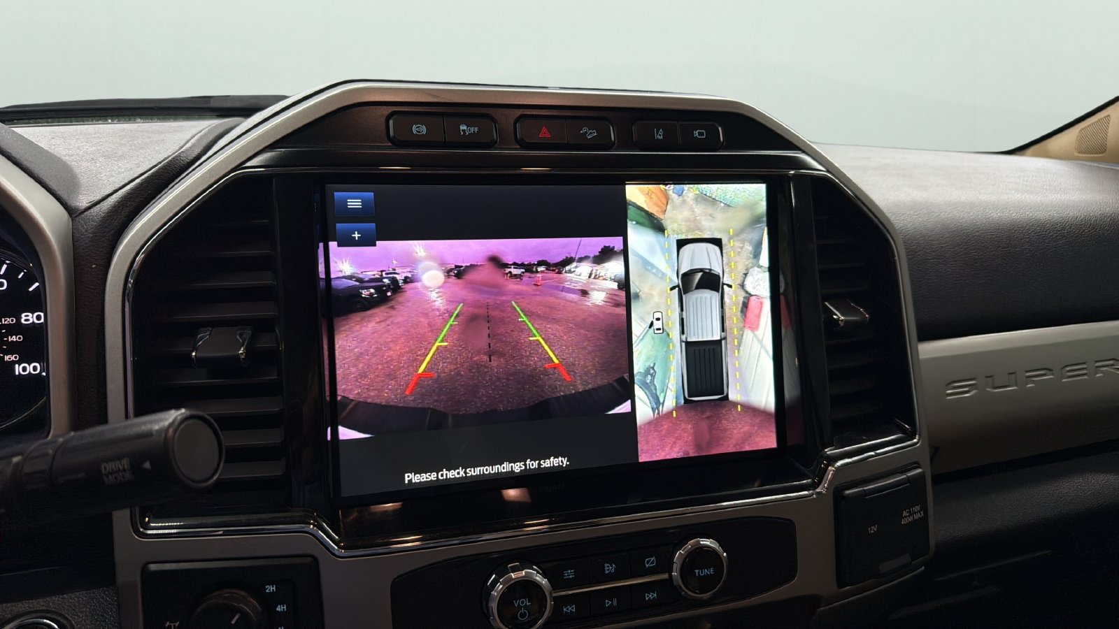 Used 2022 Ford F250 Lariat w/ Lariat Ultimate Package AWD/4WD image 18