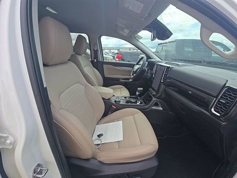 Used 2025 Ford Ranger Lariat w/ Advanced Towing Package AWD/4WD image 19