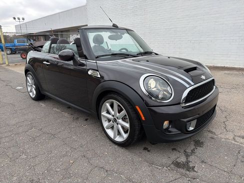 Used 2014 MINI Cooper S image 16