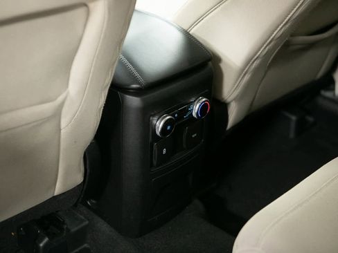 Used 2023 Ford Explorer XLT image 26