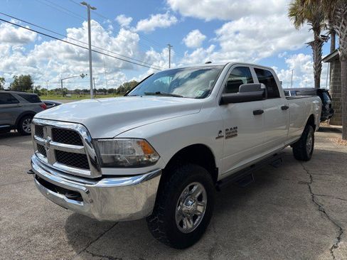 Used 2014 RAM 2500 Tradesman w/ Chrome Appearance Group AWD/4WD image 10
