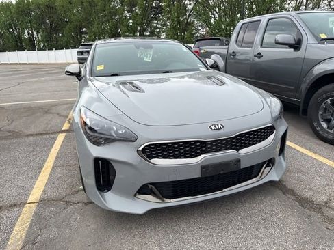 Used 2020 Kia Stinger GT1 image 5