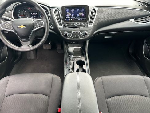 Used 2023 Chevrolet Malibu LT image 14