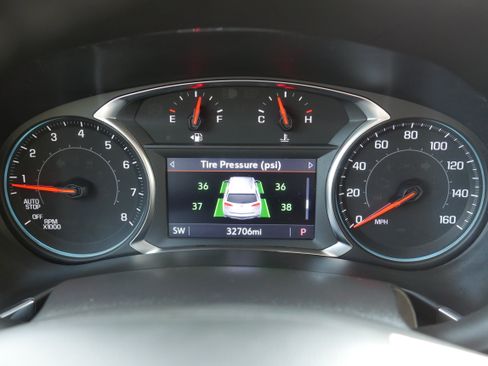 Certified 2024 Chevrolet Equinox Premier AWD/4WD image 34