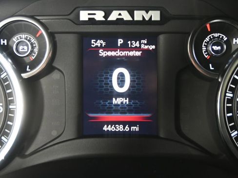 Used 2024 RAM 2500 Big Horn image 25