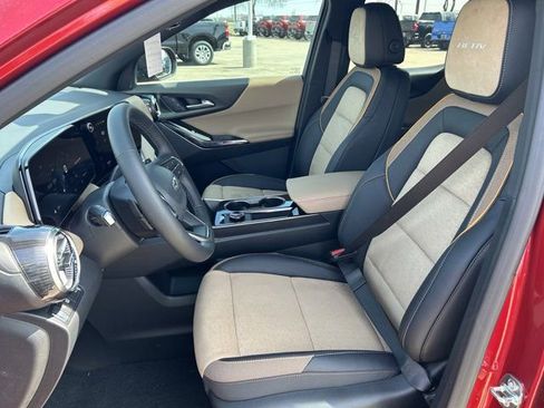 New 2026 Chevrolet Equinox ACTIV w/ Convenience Package III FWD image 22