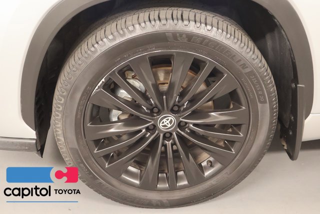 Used 2021 Toyota Highlander Platinum AWD/4WD image 7