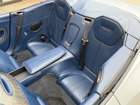 Used 2019 Aston Martin DB11 Volante image 37