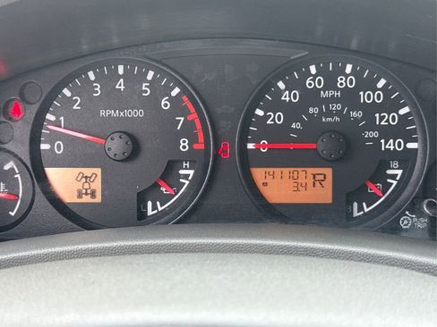 Used 2016 Nissan Frontier SV image 16