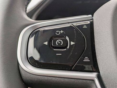 New 2026 Volvo XC90 B6 Plus w/ Protection Package Premier image 34