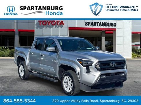 Used 2025 Toyota Tacoma SR5 RWD image 1