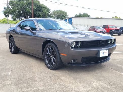 Used 2020 Dodge Challenger SXT w/ Blacktop Package RWD image 3