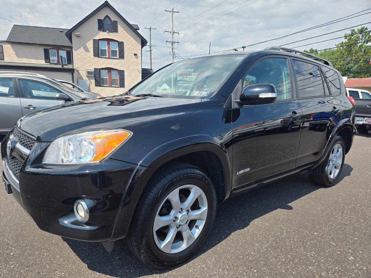 Used 2011 Toyota RAV4 Limited w/ Limited Extra Value Pkg AWD/4WD image 10