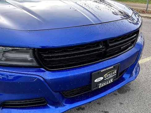 Used 2019 Dodge Charger SXT image 30