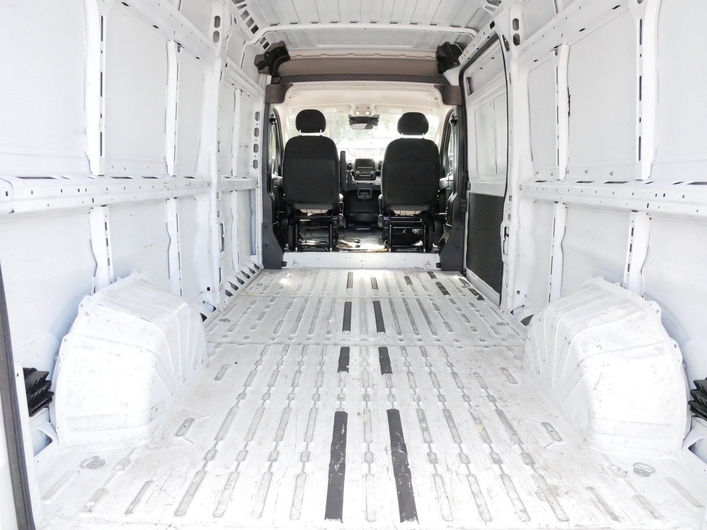 Used 2023 RAM ProMaster 2500 FWD image 18