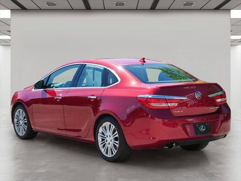 Used 2012 Buick Verano Leather FWD image 4