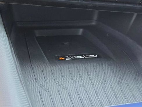 Used 2026 Chevrolet Equinox EV LT FWD image 23