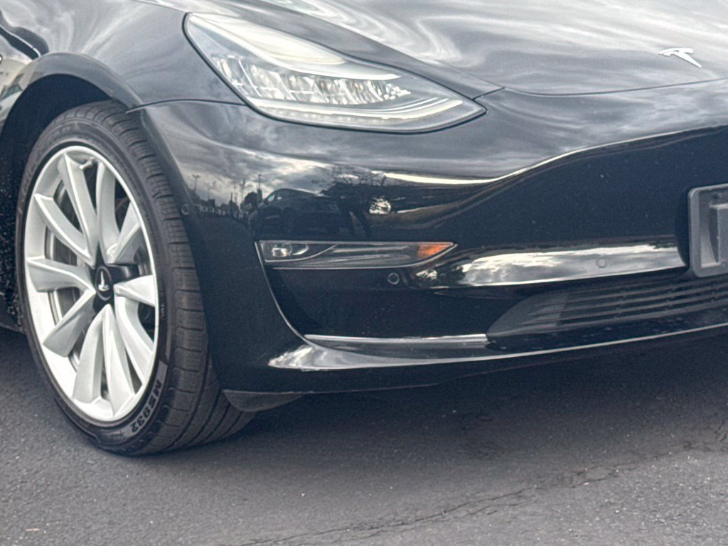 Used 2019 Tesla Model 3 Long Range RWD image 2