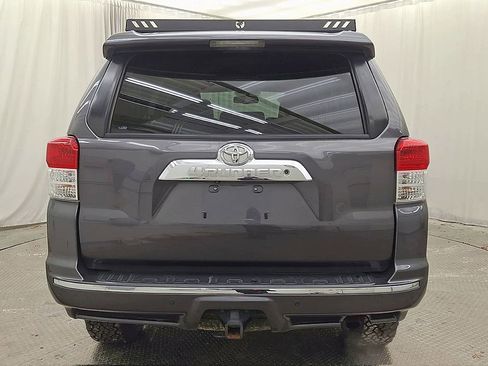 Used 2013 Toyota 4Runner SR5 image 2