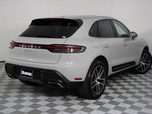 Certified 2026 Porsche Macan image 7