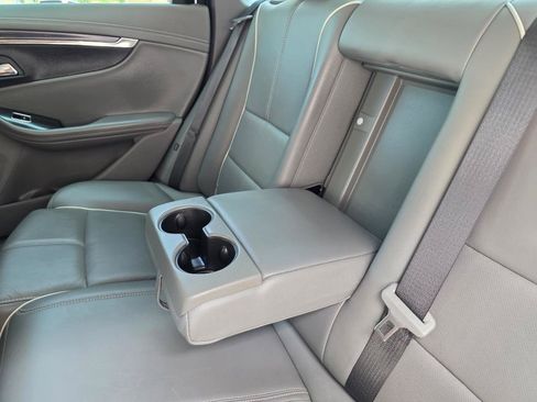Used 2016 Chevrolet Impala LTZ FWD image 23