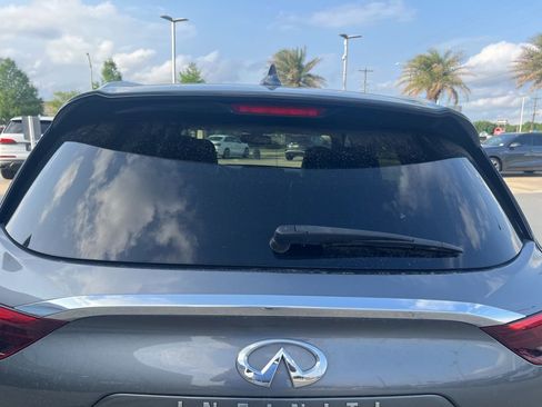 Used 2019 INFINITI QX50 Essential w/ Sensory Package FWD image 6