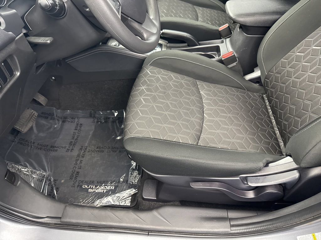 Used 2024 Mitsubishi Outlander Sport AWD image 28
