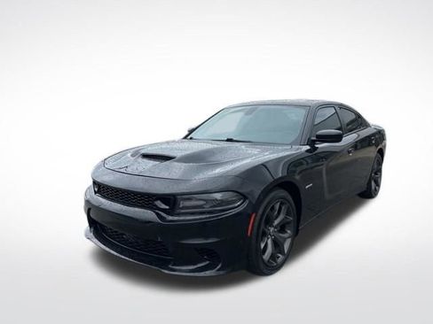 Used 2018 Dodge Charger R/T RWD image 11