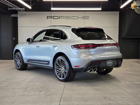 Certified 2026 Porsche Macan AWD/4WD image 3