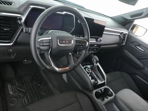 Used 2024 GMC Canyon Elevation w/ Trailering Package image 17