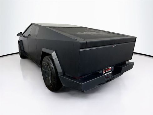 Used 2024 Tesla Cybertruck AWD Crew Cab image 12