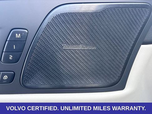 Used 2024 Volvo XC60 B5 Plus w/ Protection Package Premier AWD/4WD image 16