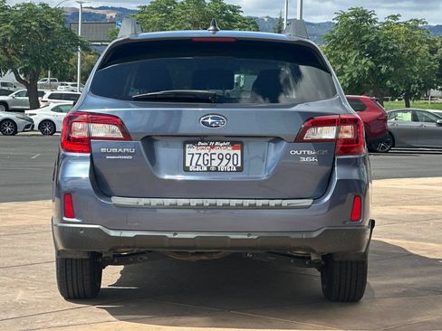 Used 2017 Subaru Outback 3.6R Limited AWD/4WD image 5