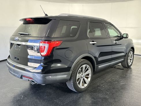 Used 2018 Ford Explorer Limited image 11