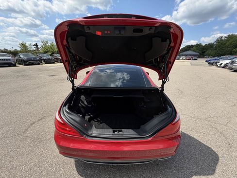 Used 2013 Mercedes-Benz SL 550 image 29
