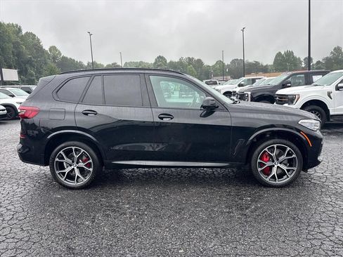Used 2022 BMW X5 sDrive40i w/ M Sport Package RWD image 9