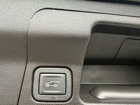 Used 2023 GMC Acadia SLT w/ Elevation Edition AWD/4WD image 21